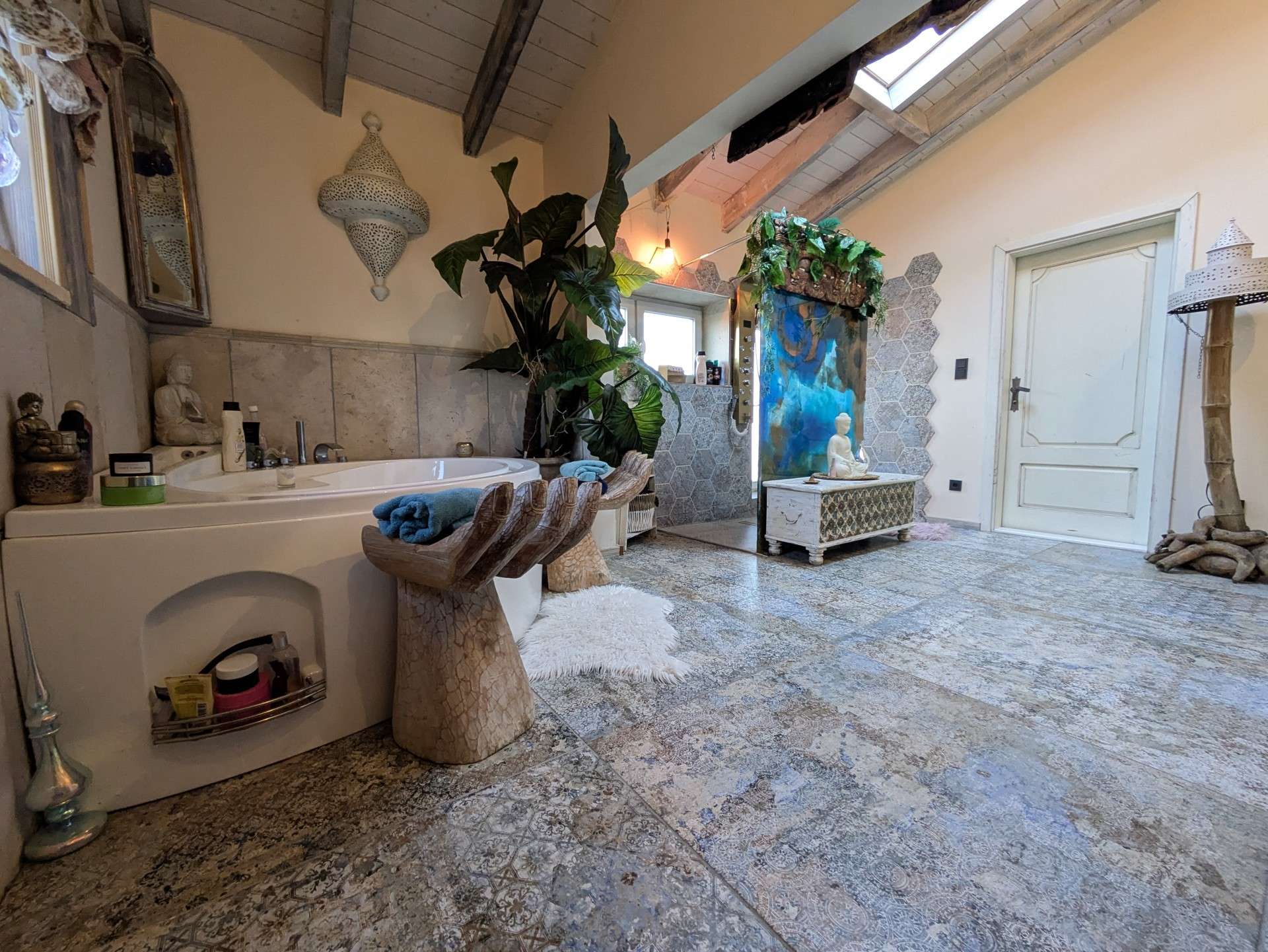 Immobilie in Molzhain - Exklusives Wohnerlebnis: Traumhaftes Einfamilienhaus mit zwei Einliegerwohnungen, Weitblick & Baupot - Bild 10