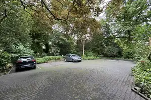 Herrschaftliches Wohn-/Bürohaus in Top Citylage von MG-Rheydt * 8 Kfz-Stellplätze * Parkgrundstück ! – Mönchengladbach – Vorschaubild 3