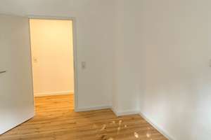 Helle, modern sanierte 3-Zimmer-Wohnung mit Balkon & Dachterrasse – zentral & ruhig in Stuttgart – Dannerckerstrasse 15/17, 70180 Dobel, Stuttgart – Vorschaubild 11