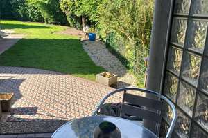 Gepflegte, sanierte 3-Zimmer-Erdgesch.-Wohnung mit geh. Innenausst., großem Garten, off. Kamin – Höchstener Straße 83, 44267 Berghofen, Dortmund – Vorschaubild 2