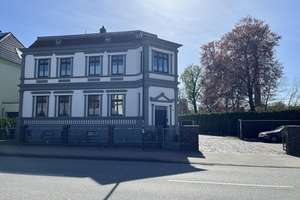 Gepflegte Stadtvilla mit Gewerbe – Bahnhofstraße 2, 19386 Lübz – Vorschaubild 1
