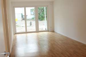 Moderne Gartenoase in Augsburg-Göggingen: Stilvolle 2-Zimmer-Wohnung mit Komfort-Bad & Terrasse – Butzstraße 31, 86199 Göggingen-Süd, Augsburg – Vorschaubild 2