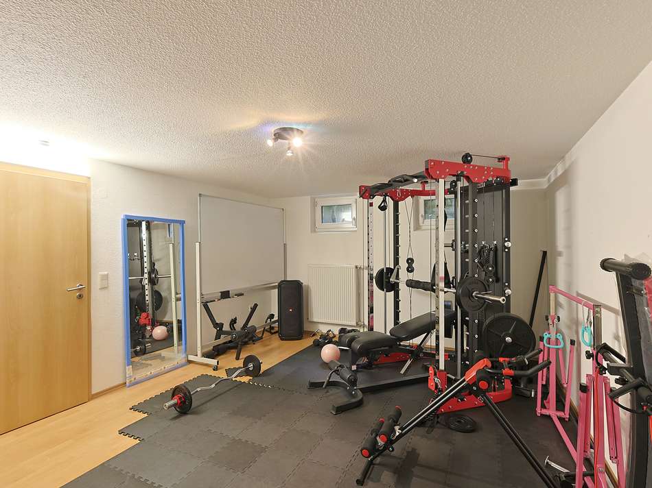 Fitness- und Hobbyraum im U...