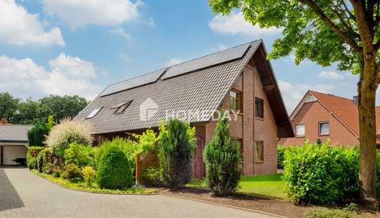 Bild von Wohnen im Grünen mit Wintergartencharme – Einfamilienhaus auf Erbbaugrundstück wartet auf Sie
