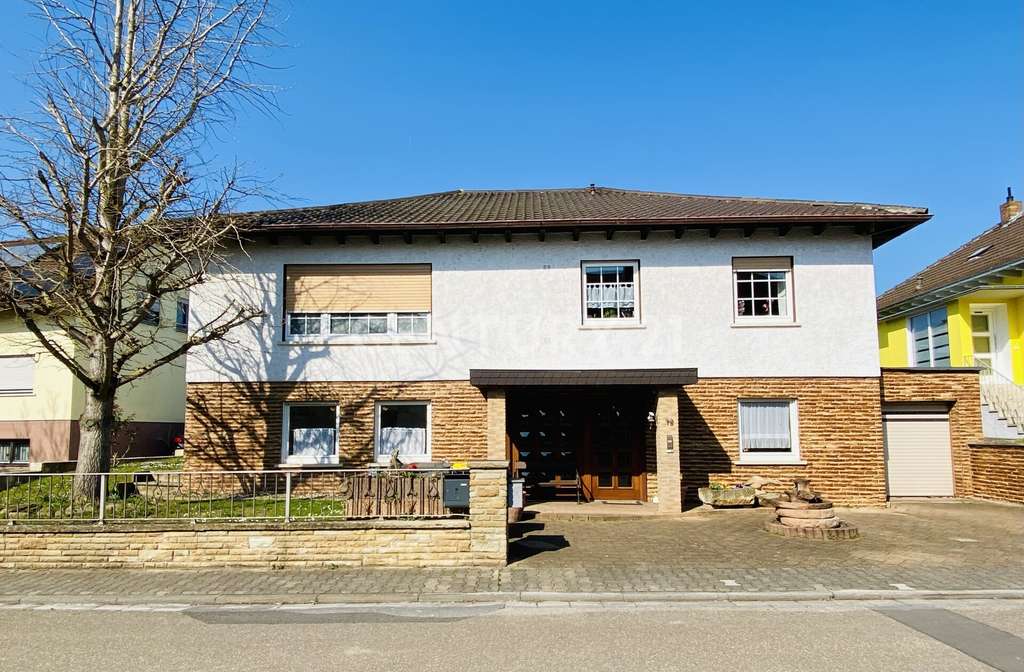 Immobilie in Selzen - Freistehend in tolle Lage - Das Haus für Familien - Bild 1