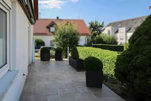 Gepflegtes Einfamilienhaus an Feldrandlage mit schönem Garten in Neu-Ulm Finningen – Die vollständige Adresse der Immobilie erhältst du vom Anbieter., 89233 Neu-Ulm – Vorschaubild 3