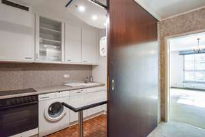 AIGNER - Zentrale 2-Zimmer-Wohnung mit viel Ausbaupotential – Die vollständige Adresse der Immobilie erhältst du vom Anbieter., 80637 Dom Pedro, München – Vorschaubild 4