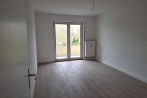 Gepflegte 2-Zimmerwohnung mit Balkon in Karlsruhe-Mühlburg/Nähe Siemens (Rheinstraße)! – Die vollständige Adresse der Immobilie erhältst du vom Anbieter., 76185 Mühlburg, Karlsruhe – Vorschaubild 2