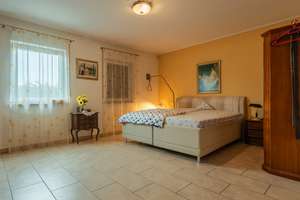 Eging am See: Kleines Einfamilienhaus – Bungalow, ideal für Ehepaar – Die vollständige Adresse der Immobilie erhältst du vom Anbieter., 94535 Eging am See – Vorschaubild 4