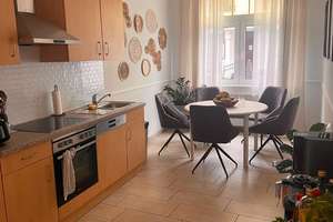 Charmante 2-Zimmer-Altbauwohnung mit Balkon und Gartennutzung – ab 01.10. – Die vollständige Adresse der Immobilie erhältst du vom Anbieter., 23558 Sankt Lorenz Süd, Lübeck – Vorschaubild 4