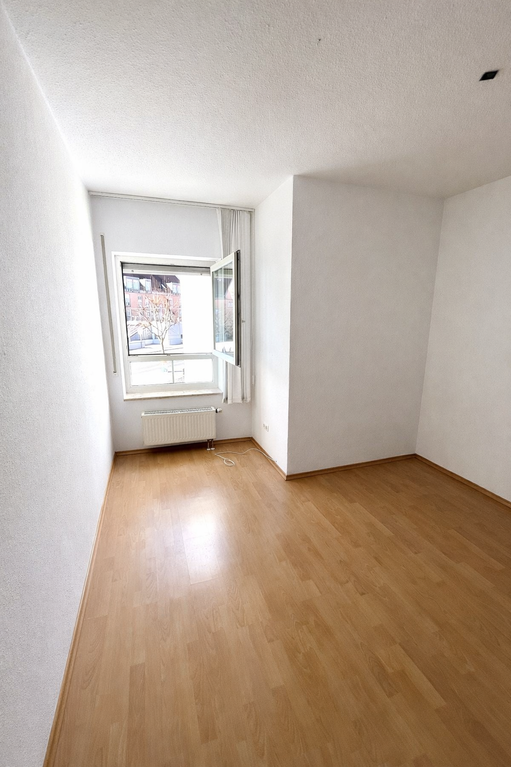 Immobilie in Gersthofen - STADT-RESIDENZ GERSTHOFEN - betreutes Wohnen im Zentrum .  Bezugsfrei   ab  01.02.2026 - Bild 3