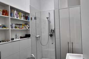 SEEBAUER | helle moderne Dachterrassen-Traumwohnung in Untermenzing – Theodor-Fischer-Str. 79, 80999 Untermenzing, München – Vorschaubild 9