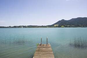 LANDHAUSVILLA - Seeliegenschaft in Bad Wiessee in Alleinlage – Die vollständige Adresse der Immobilie erhältst du vom Anbieter., 83707 Bad Wiessee – Vorschaubild 31