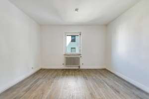 +++ direkt am Waldrand - 12 m² Süd-Balkon - Erdgeschoss - 2,70 Raumhöhe - 2-FH mit Eigentümer +++ – Am Stadtpark 26, 70435 Zuffenhausen-Am Stadtpark, Stuttgart – Vorschaubild 15