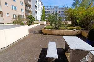 Bezugsfrei mit Balkon und Pkw-Stellplatz
-Savignyplatz und Ku´damm im Wielandkiez- – Die vollständige Adresse der Immobilie erhältst du vom Anbieter., 10625 Charlottenburg, Berlin – Vorschaubild 12