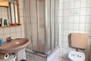 Zwei Häuser, ein Grundstück – vielseitiges Zweifamilienhaus mit großem Garten in Langgöns – 35428 Langgöns – Vorschaubild 7