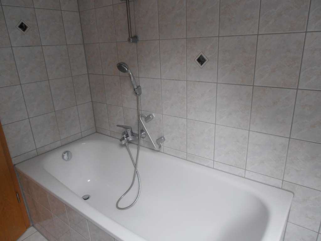 Immobilie in Niederstetten - Helle 2-Zi-Wohnung mit tollem Ausblick provisionsfrei zu verkaufen - Bild 4