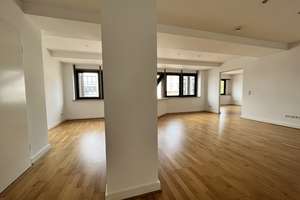 *Stilvolle 4 Zimmerwohnung mit Einbauküche und En Suite Badezimmer – Bahnhofstraße 20, 65185 Mitte, Wiesbaden – Vorschaubild 2