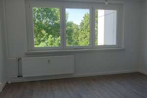 Nette Nachbarn gesucht: weitläufige 3-Zimmer-Wohnung – Herzberger Str. 24, 1239 Prohlis-Nord, Dresden – Vorschaubild 5