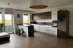"Haus am Park" 
4,5 Zimmer-Wohnung mit Einbauküche in 47226
Duisburg-Rheinhausen "Aufzug vorhanden – Die vollständige Adresse der Immobilie erhältst du vom Anbieter., 47226 Hochemmerich, Duisburg – Vorschaubild 10