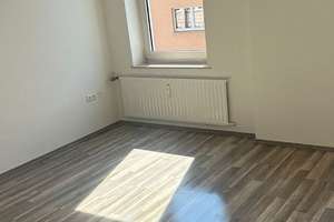 Sehr schöne sanierte 2 Zimmer Wohnung in Essen zu vermieten – Klarastr. 57, 45130 Rüttenscheid, Essen – Vorschaubild 1