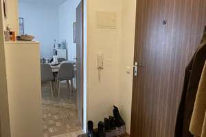 Helles Einzimmer-Apartment mit Loggia und Einbauküche in der Augsburger Innenstadt – Die vollständige Adresse der Immobilie erhältst du vom Anbieter., 86153 Am Schäfflerbach, Augsburg – Vorschaubild 4