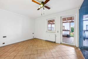 Einfamilienhaus m. Einliegerwohnung in Sackgassenlage! – Die vollständige Adresse der Immobilie erhältst du vom Anbieter., 74388 Talheim – Vorschaubild 5