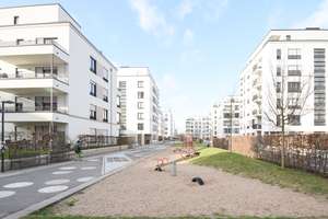 Freie 2-Zimmer-Wohnung mit Balkon und TG-Stellplatz am Reiterstaffelplatz