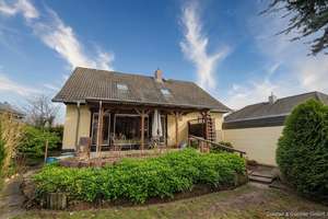 Großes Einfamilienhaus mit vielen Zimmern auf Erbpachtgrundstück OHNE Erbpachtzahlung