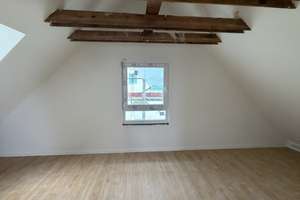 Energetische Sanierte Wohnung, 2,5-Zimmer-Dachgeschosswohnung in Stuttgart-Ost mit Cabrio Fenster – Schwarenbergstr 153, 70188 Gablenberg, Stuttgart – Vorschaubild 6