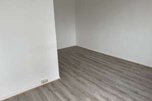 Anfragen nur per E-Mail. Ab sofort 2-Zimmer-Wohnung mit Balkon und Einbauküche/ Hochschulnähe – Bürgermeister-Smidt-Straße 34, 27568 Mitte, Bremerhaven – Vorschaubild 6