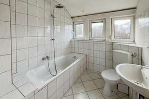 *RESERVIERT* Einfamilienhaus mit großem Grundstück- Sanierungsobjekt in Wilnsdorf-Wilgersdorf! – Die vollständige Adresse der Immobilie erhältst du vom Anbieter., 57234 Wilnsdorf – Vorschaubild 14