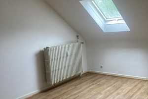 Dachgeschosswohnung (3 ZKB) in ruhiger Lage von Scheidt (Uni Nähe), Eichendorffstraße 11 – Stadtverband Saarbrücken (Kreis) – Vorschaubild 2