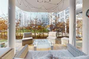 Urban wohnen am Ufer der Spree in 4-Zimmer-Terrassenwohnung