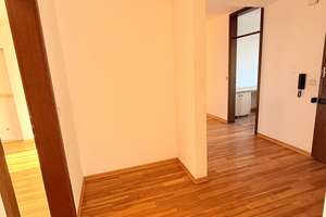 *Ideal für WG*Großzügige Aufteilung*Balkon*Ideale Infrastruktur* – Neuhäuserstrasse 3a, 86154 Oberhausen-Süd, Augsburg – Vorschaubild 6