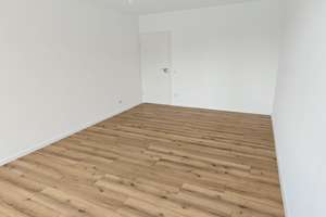 Helle 2-Zi-Wohnung, Balkon (Süd), 2. OG,  Unterrath, Erstbezug nach Komplettsanierung – Die vollständige Adresse der Immobilie erhältst du vom Anbieter., 40468 Unterrath, Düsseldorf – Vorschaubild 2
