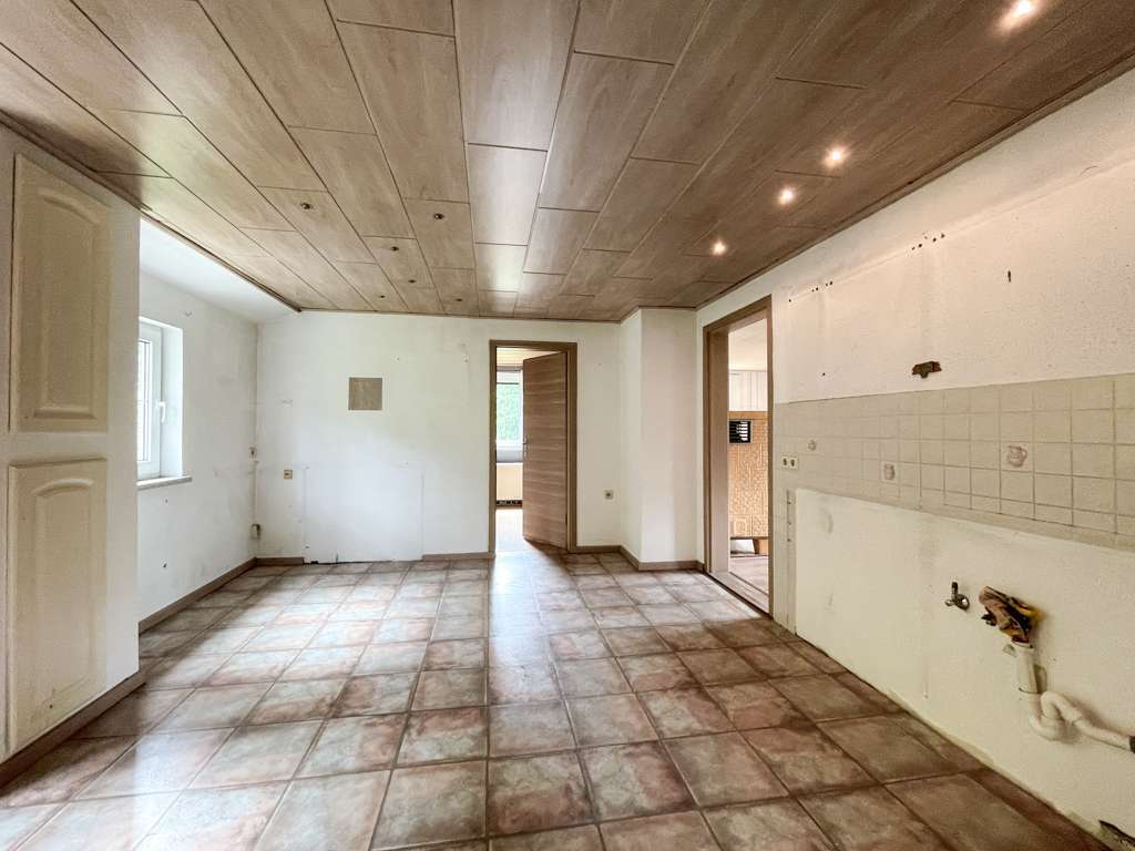 Immobilie in Klingenthal - Ihr neues Zuhause in Klingenthal – mit fast 4.000 m² Grund und viel Potential! - Bild 1