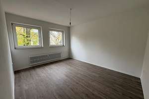 Hier fühlen Sie sich wohl: praktische 4-Zimmer-Wohnung – Farrenbroich 19, 45327 Katernberg, Essen – Vorschaubild 3