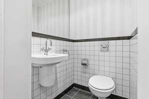 Nähe KÖ/Altstadt: Hochwertige 3,5 Zi-ETW mit Aufzug! Elegante City-Oase! Große Loggia! – Die vollständige Adresse der Immobilie erhältst du vom Anbieter., 40477 Pempelfort, Düsseldorf – Vorschaubild 10