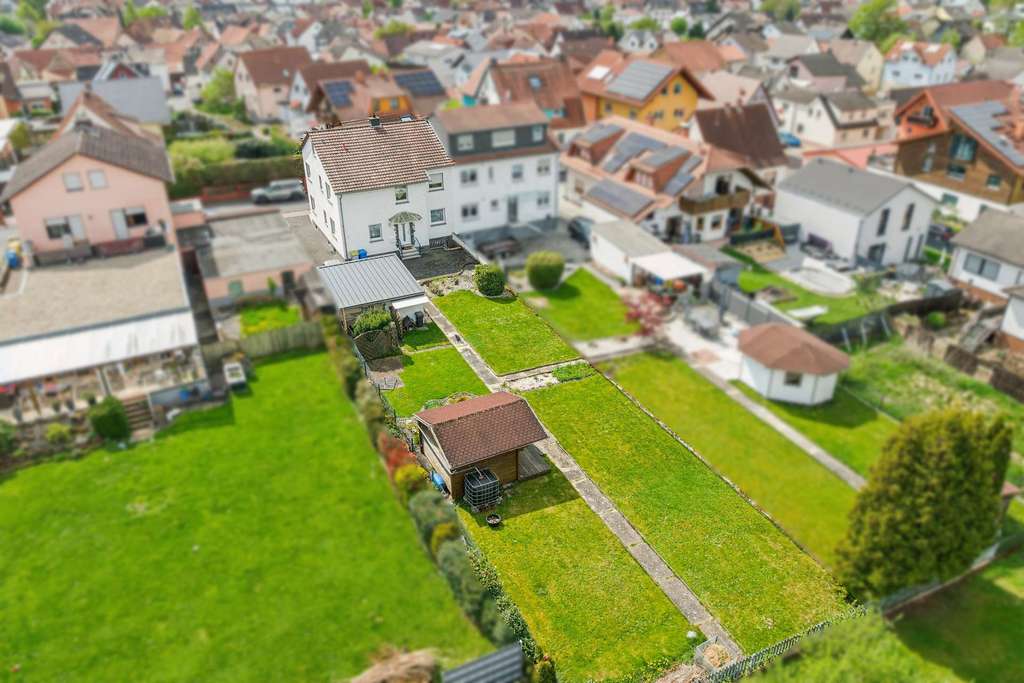 Immobilie in Freigericht - Doppelhaushälfte mit 2 Wohnungen und großem Garten in TOP-Wohnlage - Bild 2
