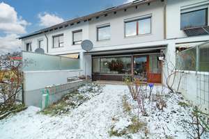 Endlich genug Zimmer! Reihenmittelhaus für große Pläne & kleine Füße – Die vollständige Adresse der Immobilie erhältst du vom Anbieter., 81825 Gartenstadt Trudering, München – Vorschaubild 4