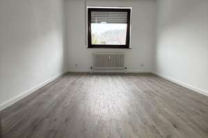 Modernisierte 4,5 Zimmer Wohnung mit Balkon, EBK und TG-Box in begehrter Wohnlage von Sindelfingen – Die vollständige Adresse der Immobilie erhältst du vom Anbieter., 71065 Sindelfingen – Vorschaubild 8