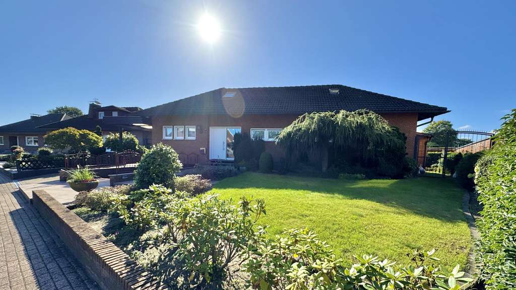 Immobilie in Stadtlohn - Großes Ein -/ Zweifamilienhaus- viel Platz für die Familie in Stadtlohn - Bild 1
