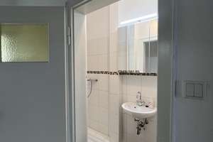 SCH 32 - Einziehen und Wohlfühlen - charmante DG-Wohnung in zentraler Lage – Schloßstraße 32, 40477 Pempelfort, Düsseldorf – Vorschaubild 8