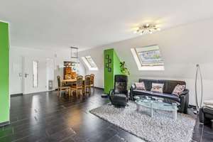 Modernisierte 4 ZKB mit EBK, Balkon & Garage in zentraler Lage am Rosterberg – Die vollständige Adresse der Immobilie erhältst du vom Anbieter., 57074 Siegen, Siegen – Vorschaubild 5