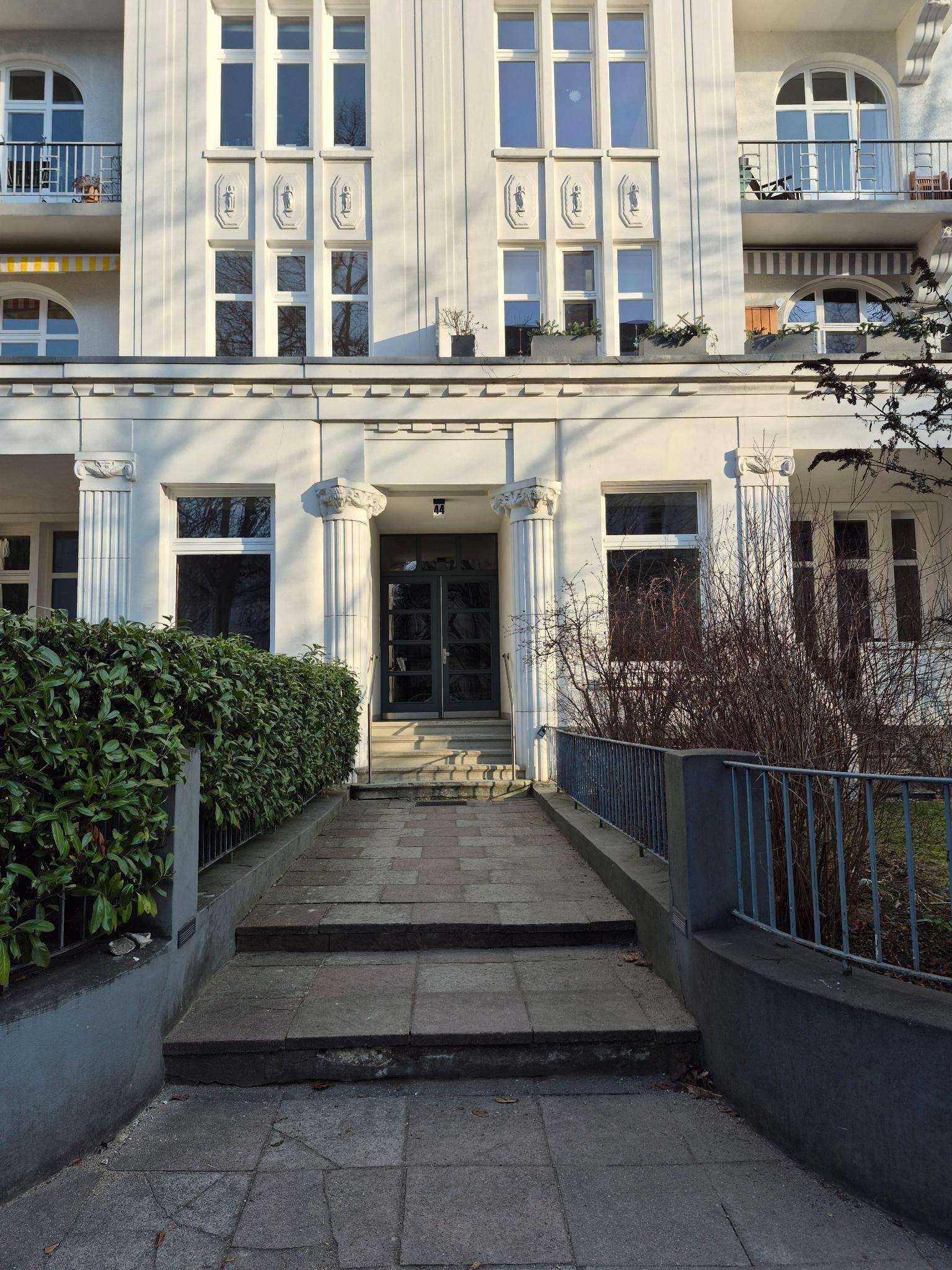 Geräumige Altbauwohnung in ruhiger Toplage in Eimsbüttel, Hamburg – Bild 2