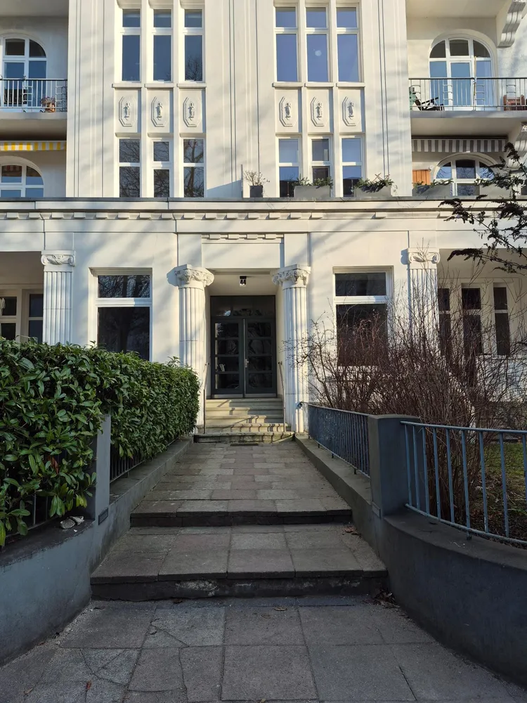 Geräumige Altbauwohnung in ruhiger Toplage in Eimsbüttel, Hamburg – Bild 4