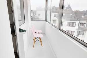 Ohne Makler | 1,5-Zimmer DG-Wohnung mit Südwest-Terrasse und Einbauküche nahe FH