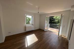 Schöne 3-Zimmer-Etagen-Wohnung, Balkon ins Grüne, Garten, Wärmepumpe - 2023 saniert – 97082 Steinbachtal, Würzburg – Vorschaubild 4