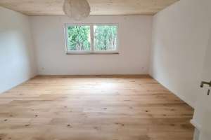 Energiesparend und gesund Wohnen: Neues Holzmassiv-Reihenhaus mit 6 Zimmern in Obermenzing – Bauseweinallee 58f, 81247 Obermenzing, München – Vorschaubild 13